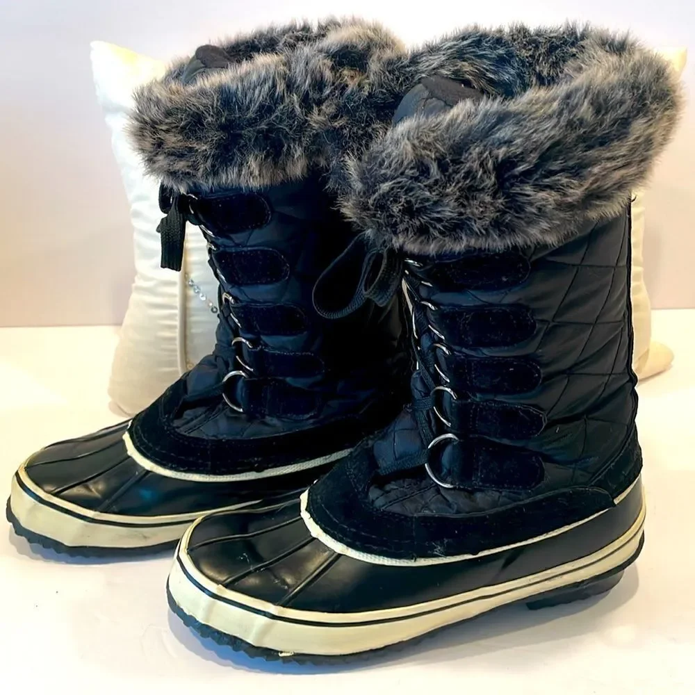 Capelli of New York Quilted Black Snow Boots Women's Size 6